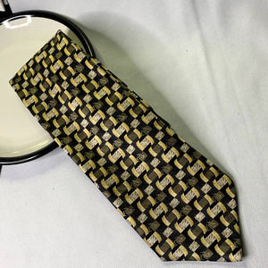 Beautiful, Pure Silk, Handmade in Spain, fumagalli's  57" tie